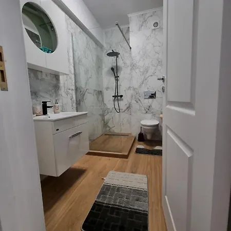 Blue Mamaia Nord Apartment